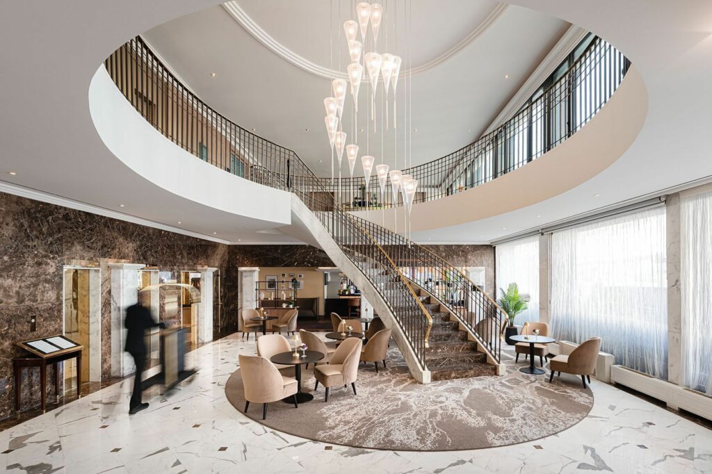 longevity-coaching-laurent-erasme-formation-HOTEL-lounge